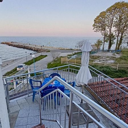 Nikolovi Home Apartments Поморие Экстерьер фото